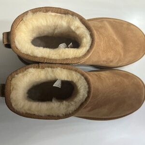 WOMENS CLASSIC MINI UGGS